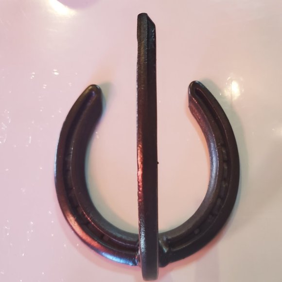 Authentic Horseshoe hanger - Picture 1 of 2